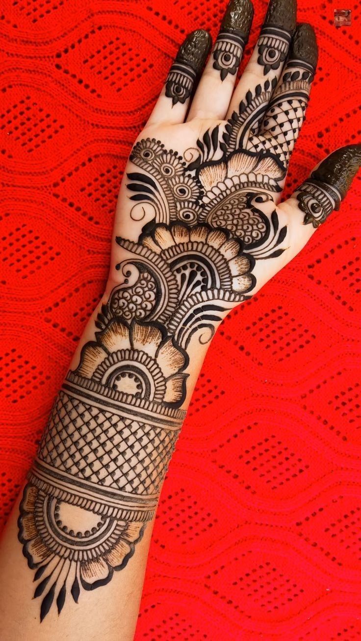 simple mehendi designs 