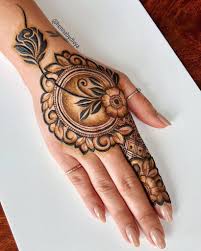 simple mehandi designs 